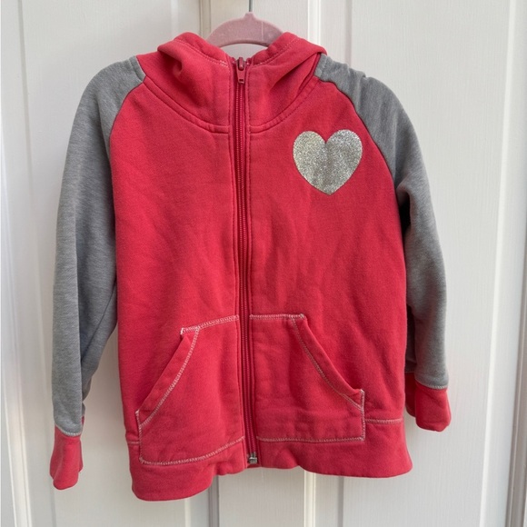 Old Navy 3T Girls Red/Pink and Gray Heart 2 Tone Zip-Up Hoodie Sweatshirt - Picture 1 of 6